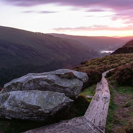 Glendalough International Youth Hostel ララー エクステリア 写真