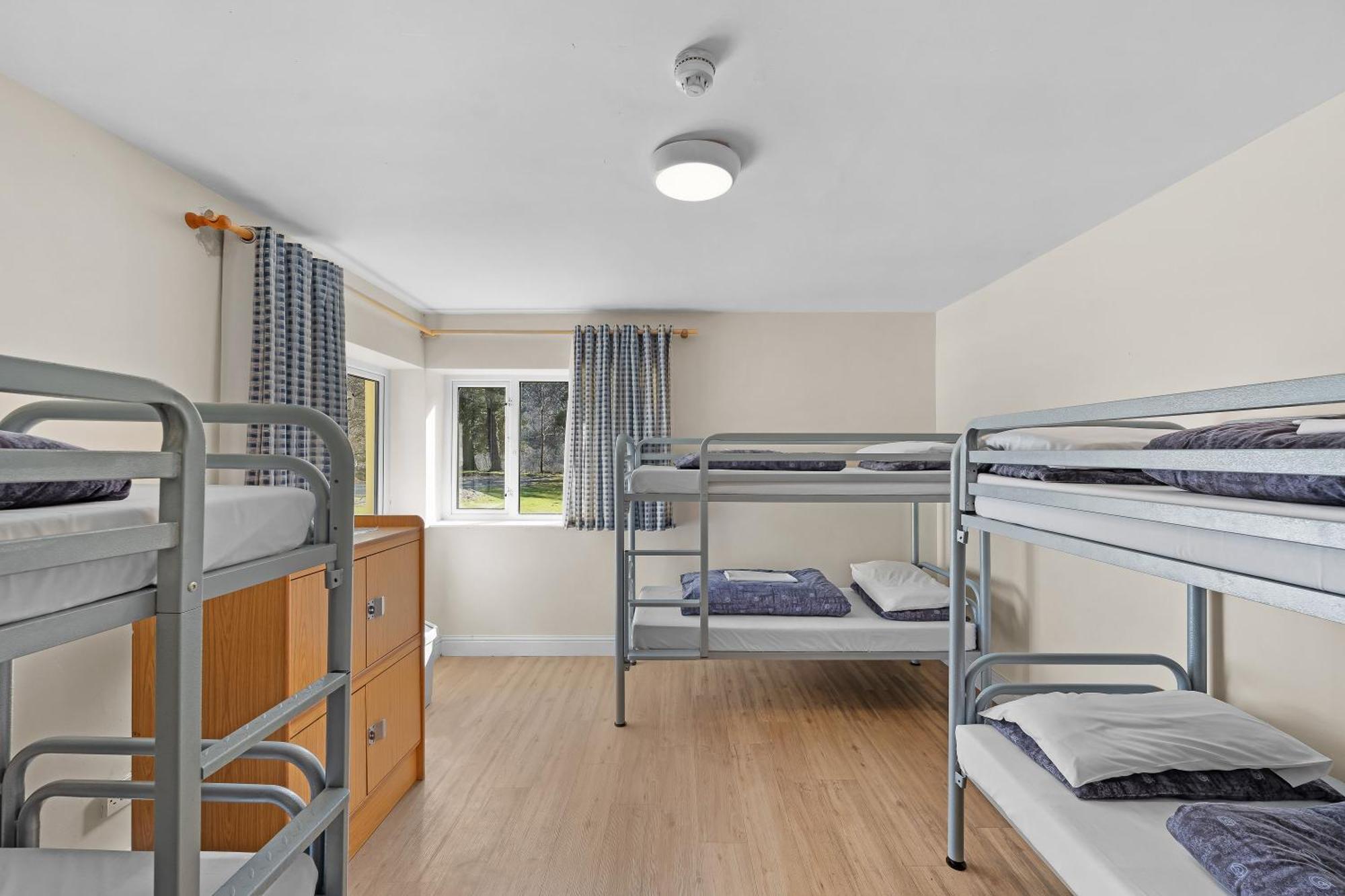 Glendalough International Youth Hostel ララー エクステリア 写真