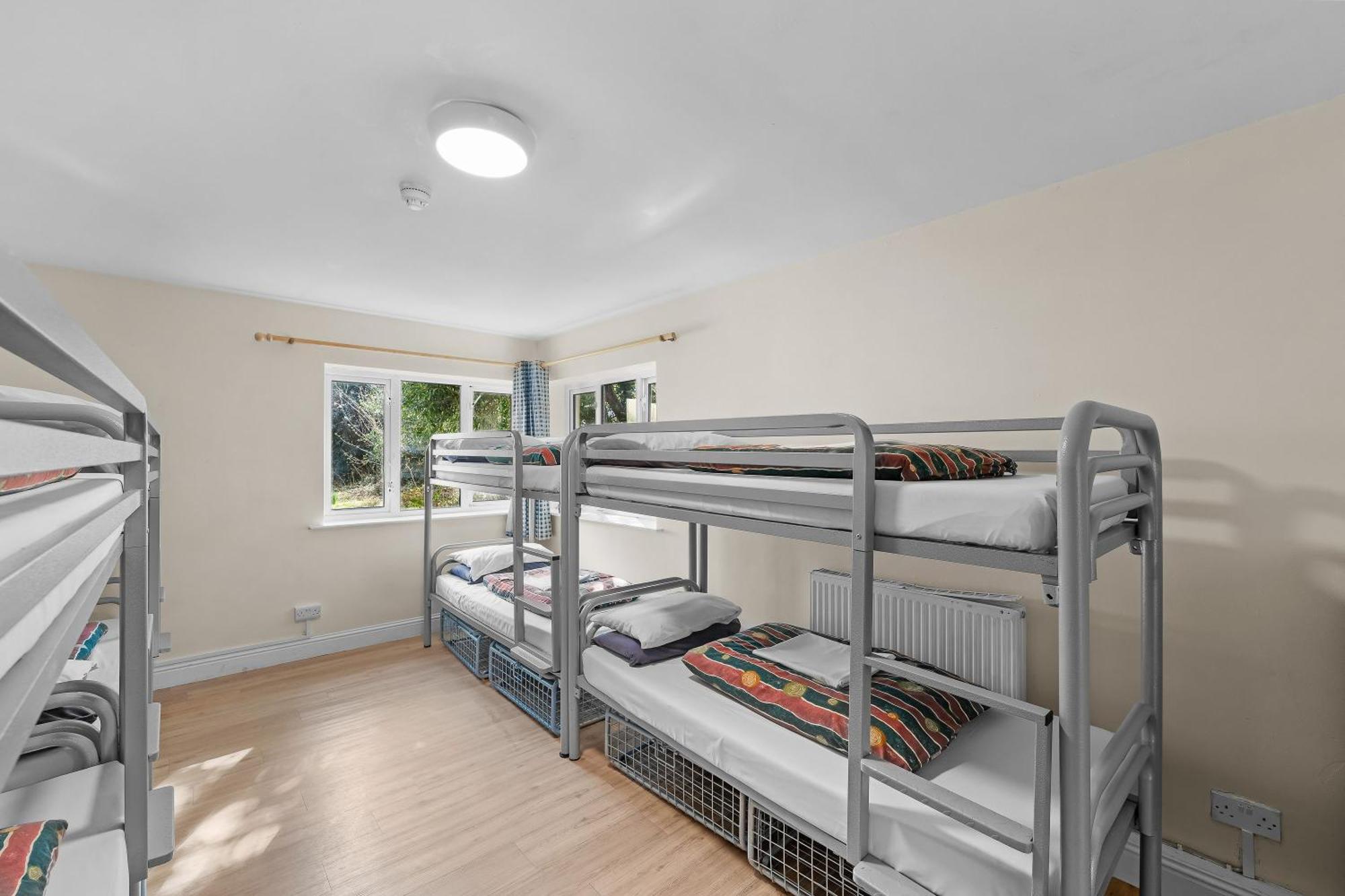 Glendalough International Youth Hostel ララー エクステリア 写真