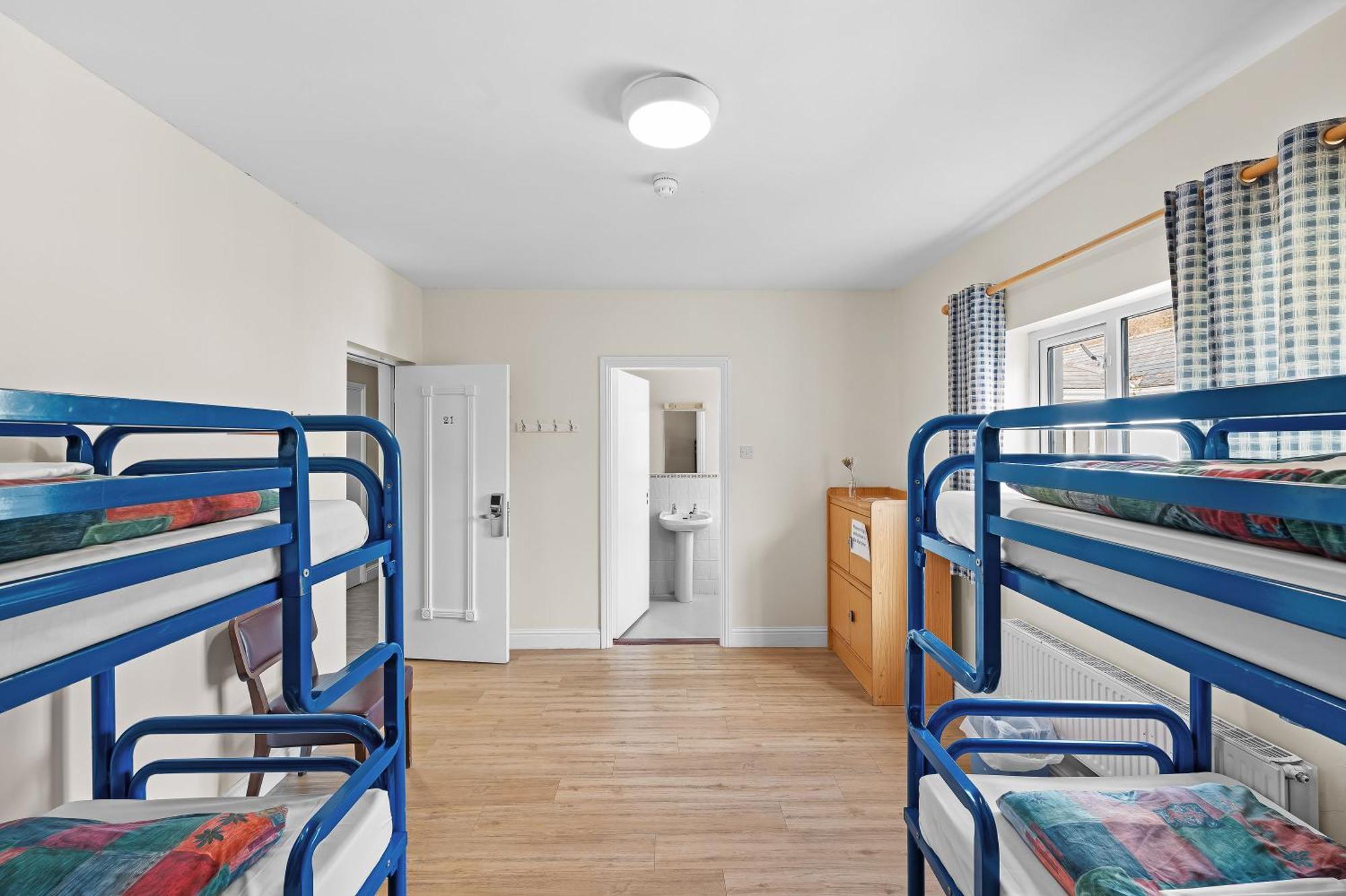Glendalough International Youth Hostel ララー エクステリア 写真