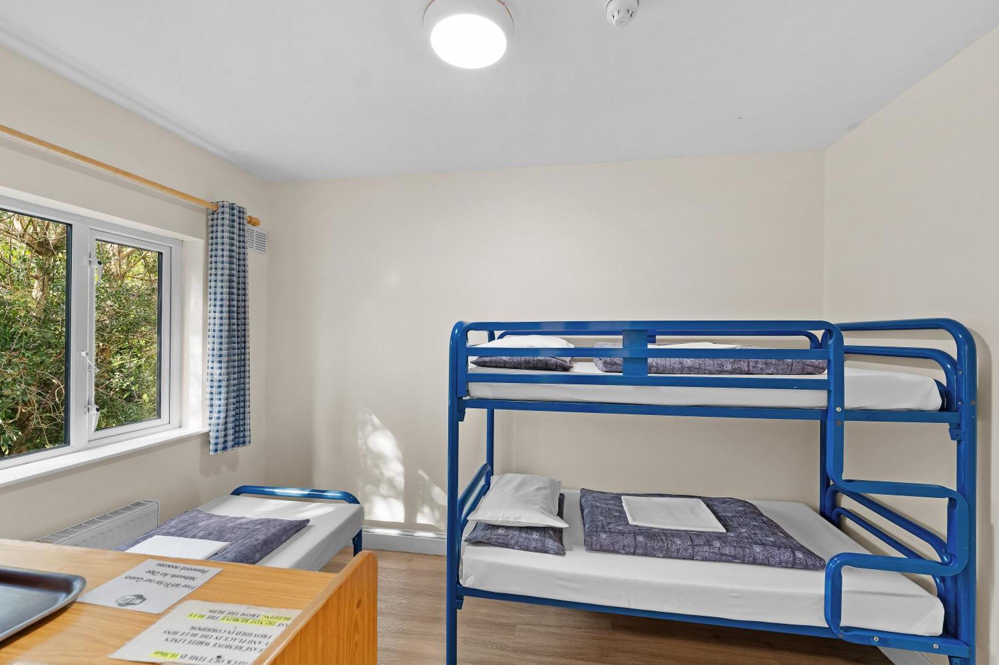 Glendalough International Youth Hostel ララー エクステリア 写真
