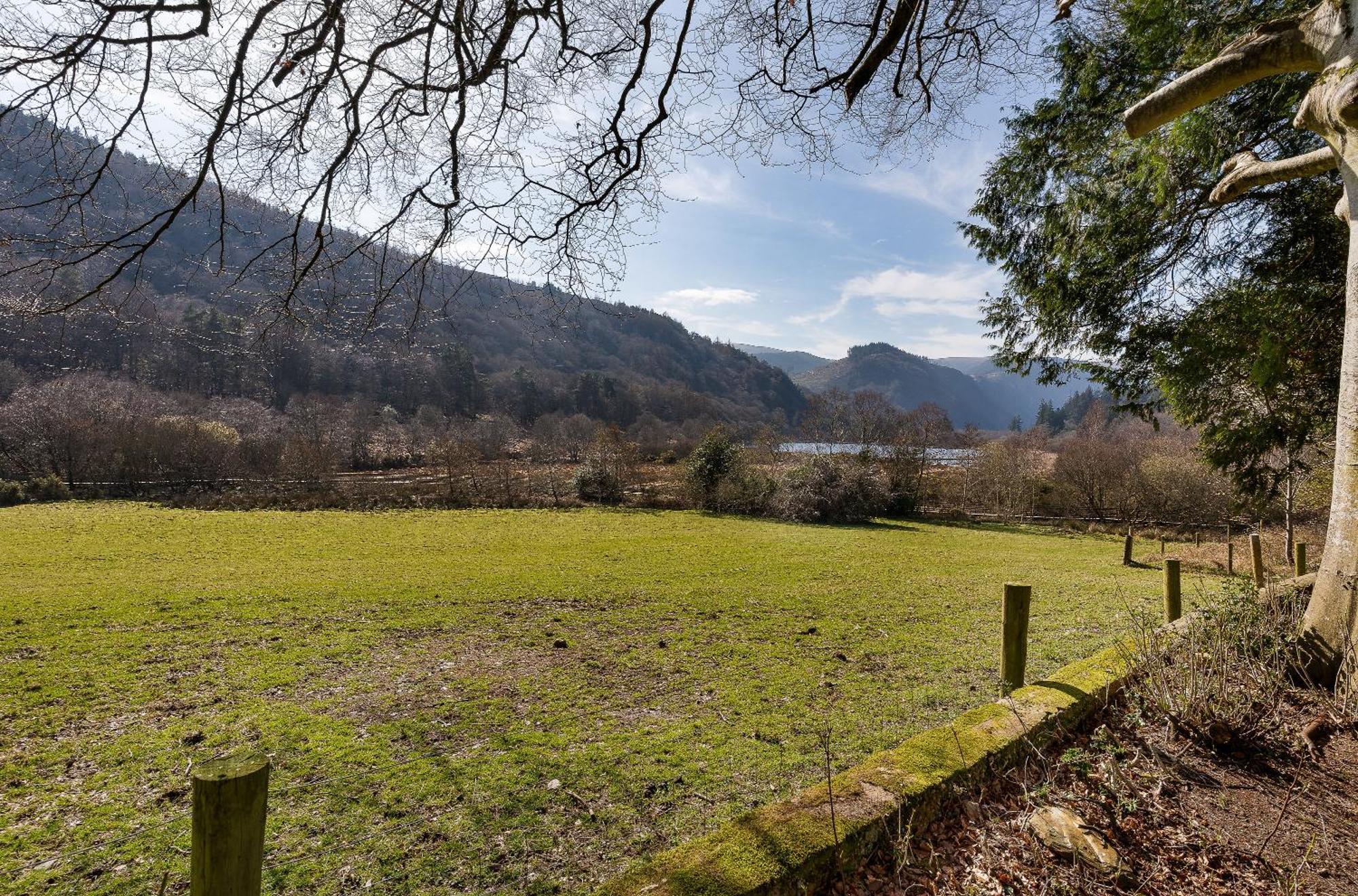 Glendalough International Youth Hostel ララー エクステリア 写真