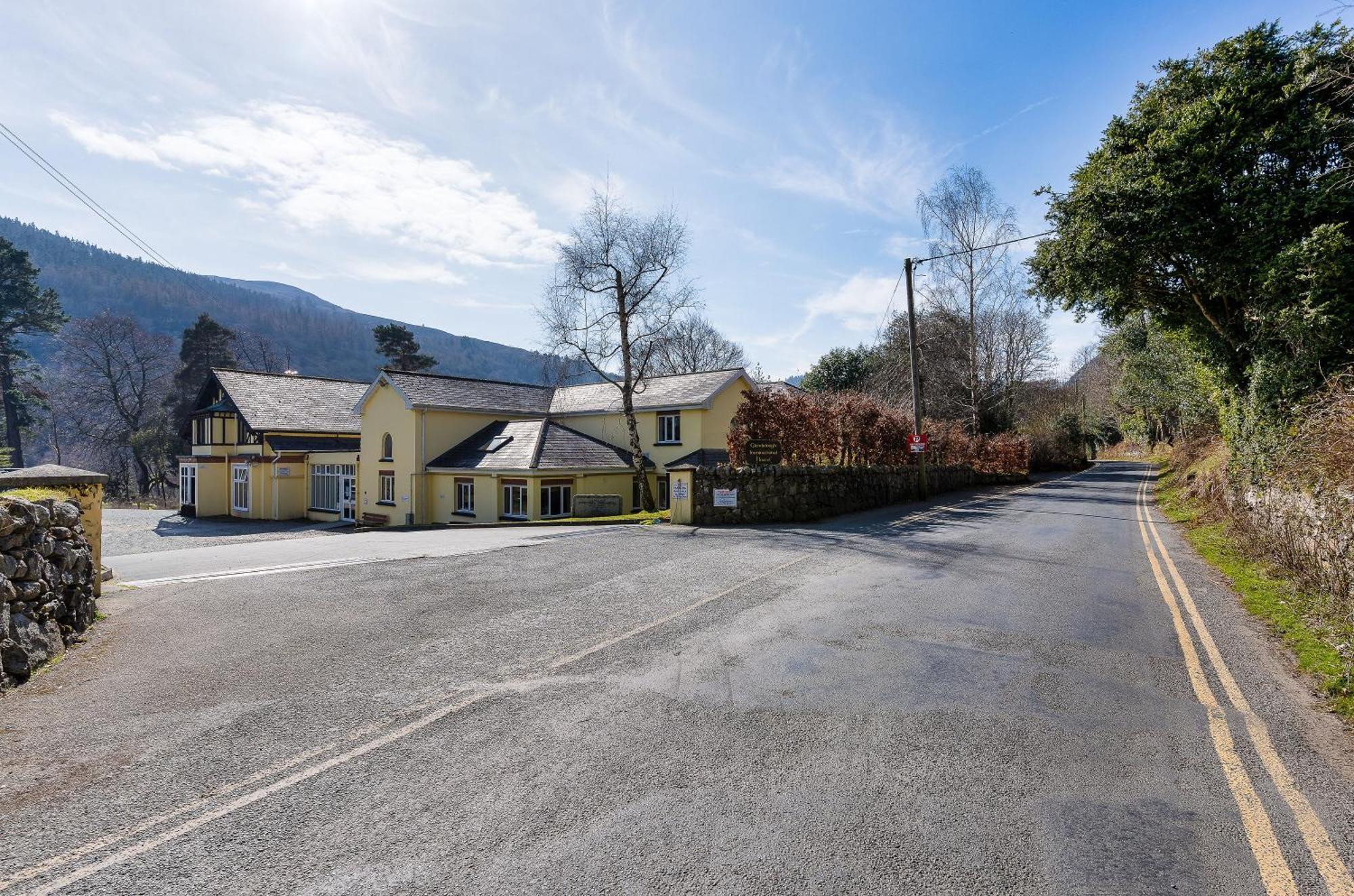 Glendalough International Youth Hostel ララー エクステリア 写真