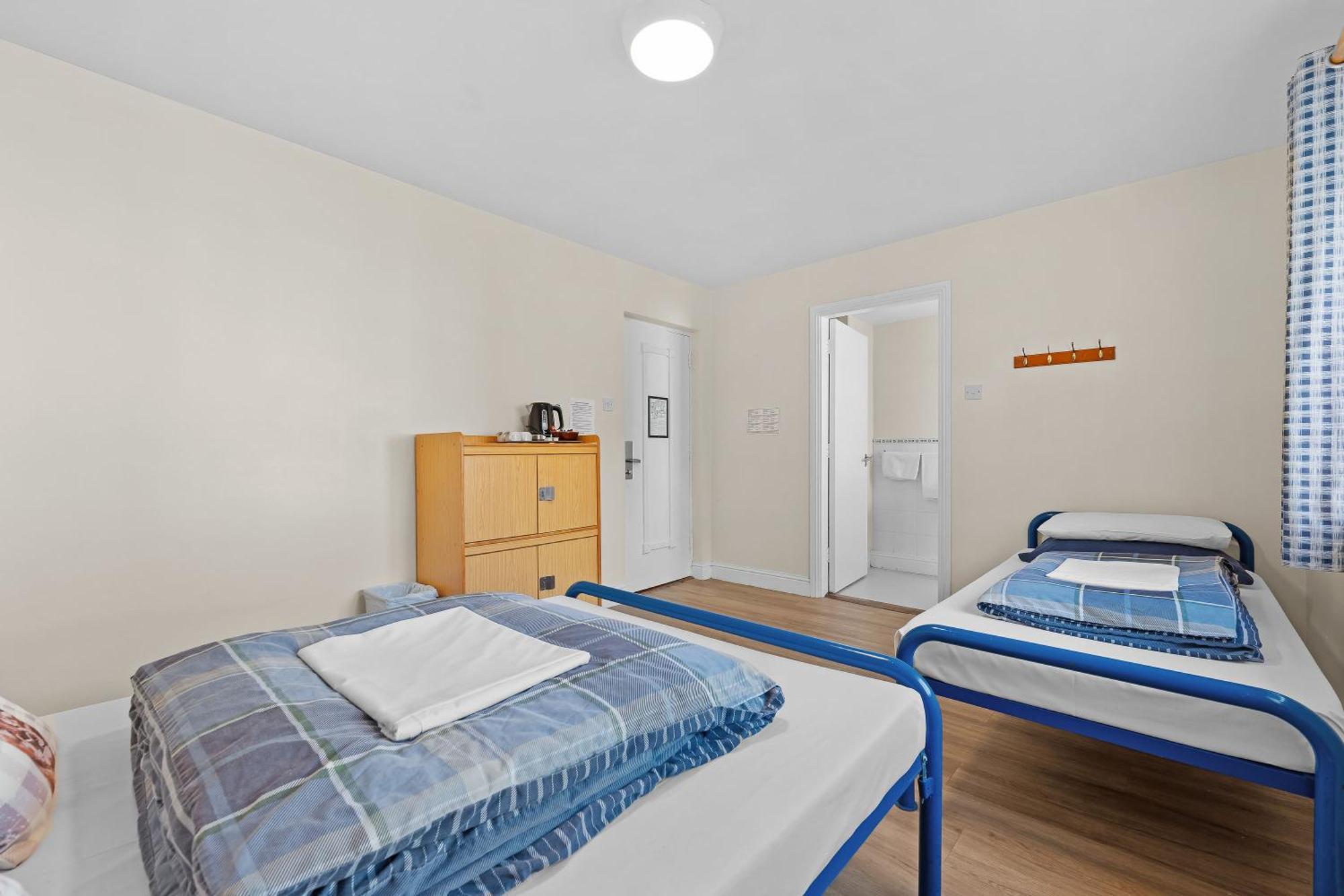 Glendalough International Youth Hostel ララー エクステリア 写真